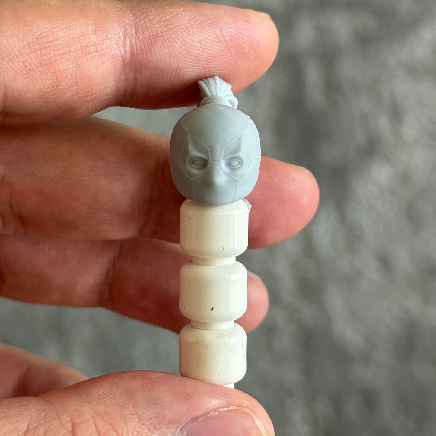 girl merc mask - Titanic Bricks