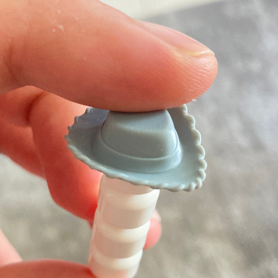 Toy cowboy hat - Titanic Bricks