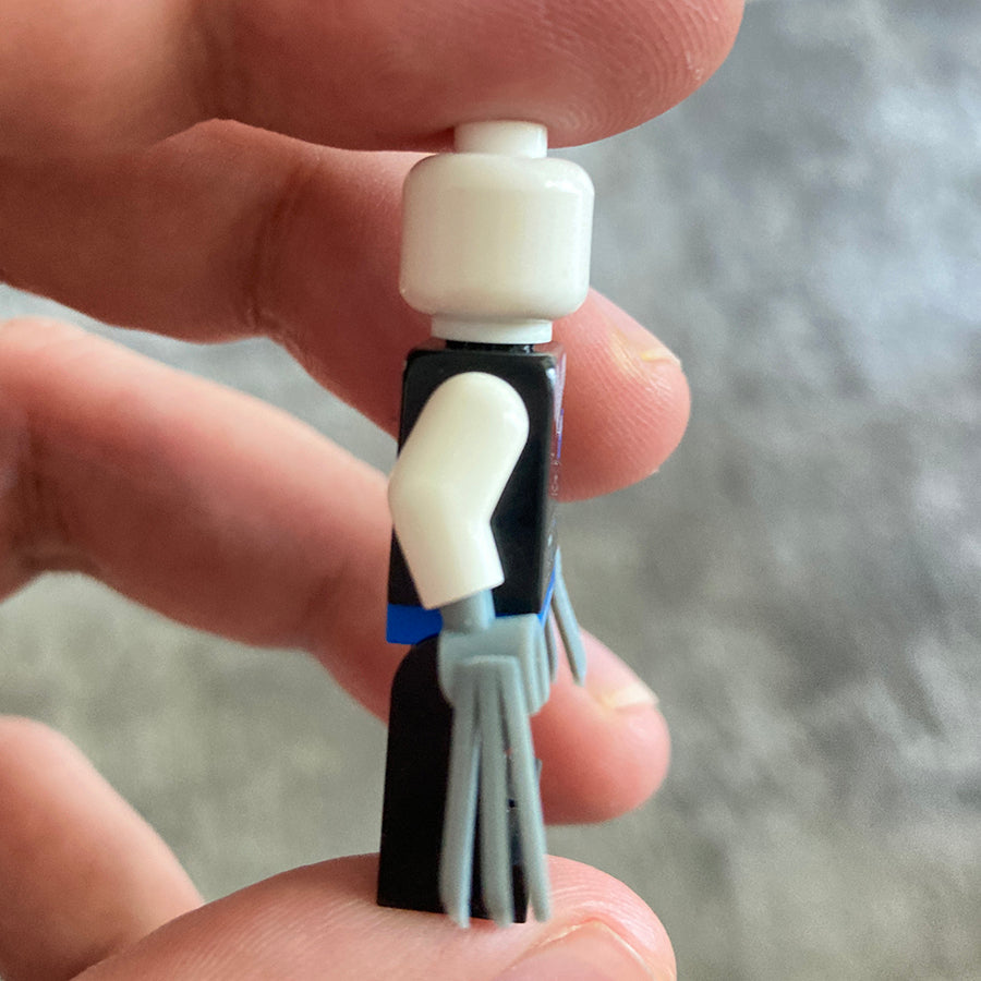 Wolf Man claws - Titanic Bricks