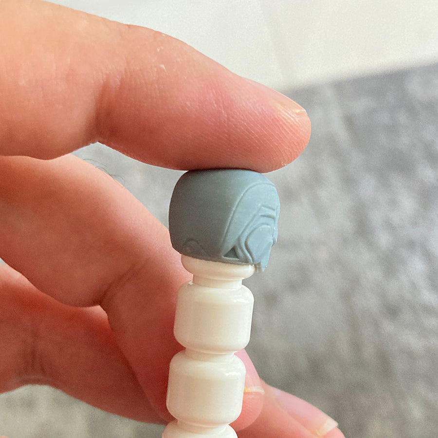 Iron soldier helmet - Titanic Bricks