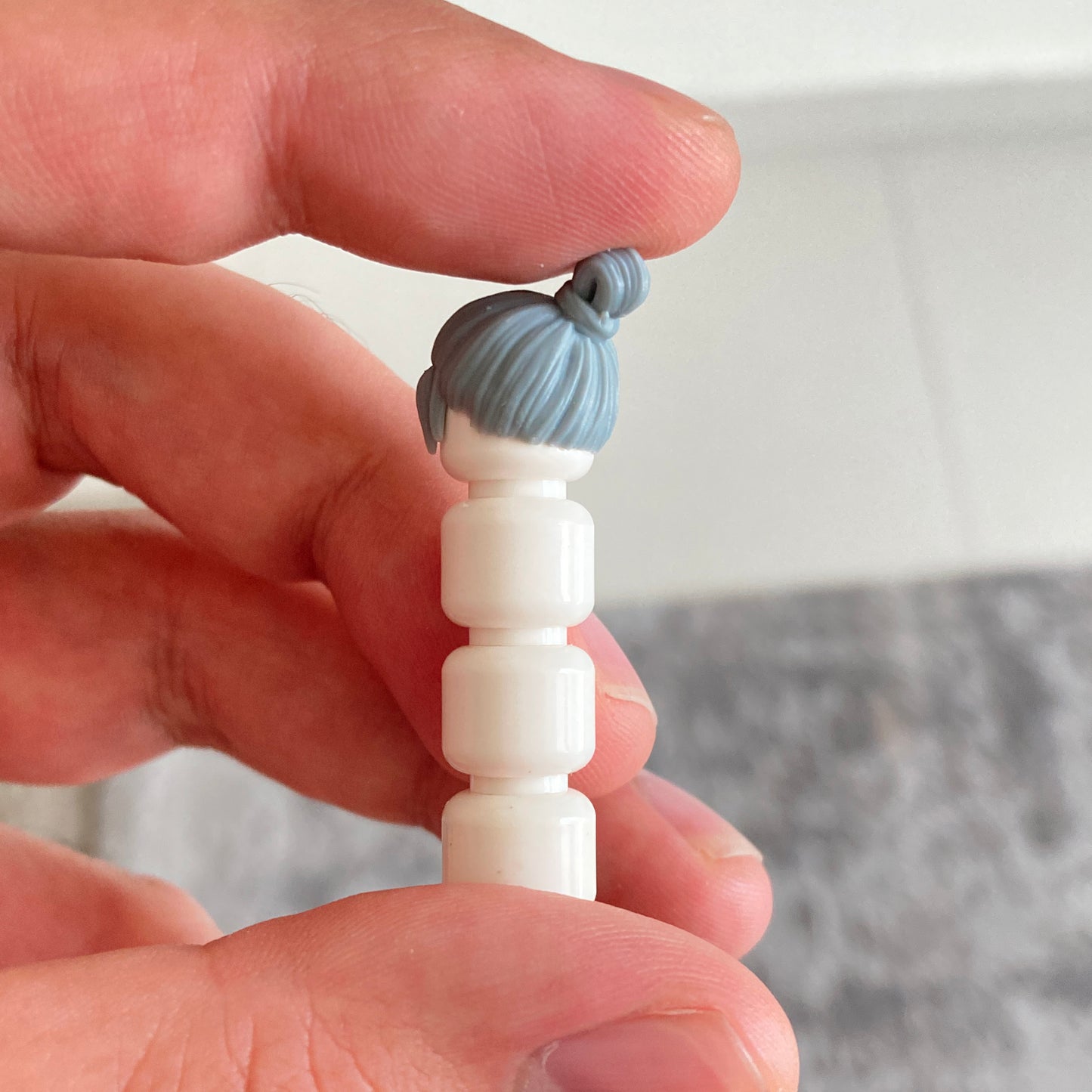 female hair with bun - Titanic Bricks