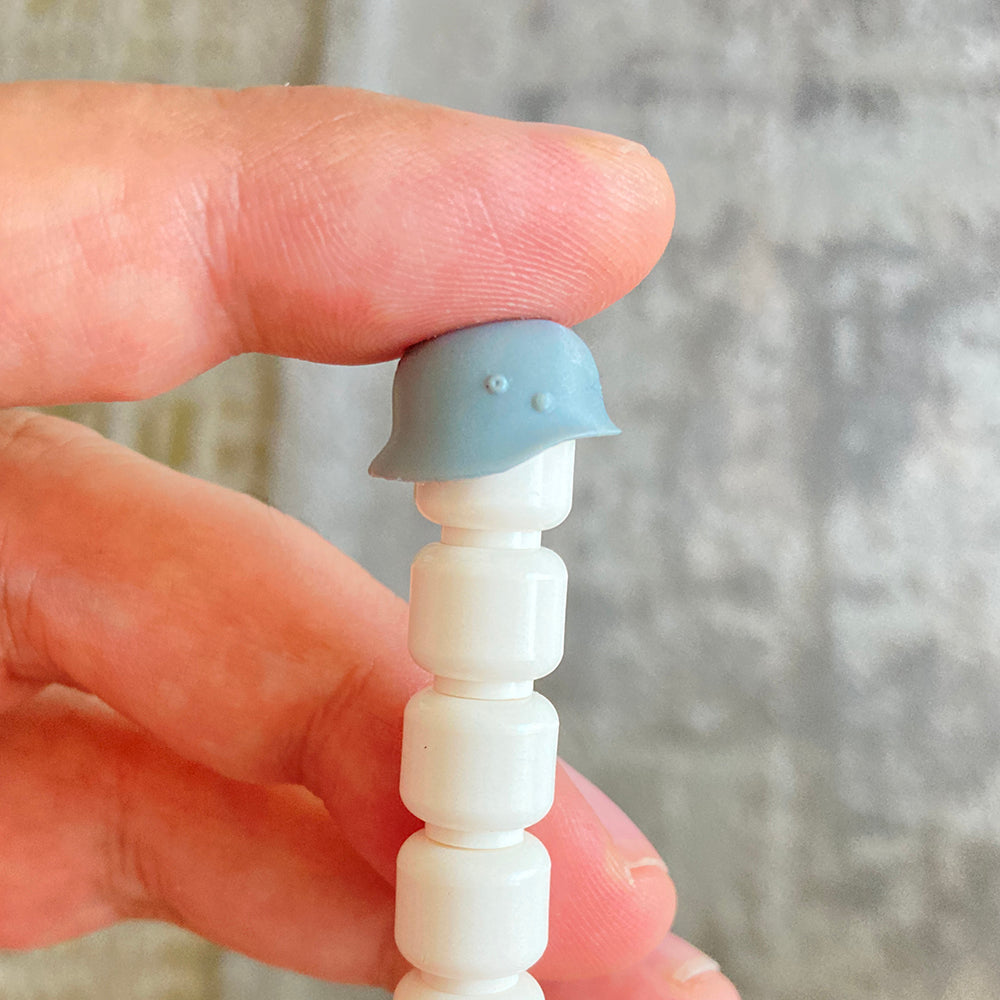 WWII German infantry helmet - Titanic Bricks